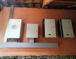 8 kWP HYBRID SOLAR WITH 200AH LITHIUM BATTERY